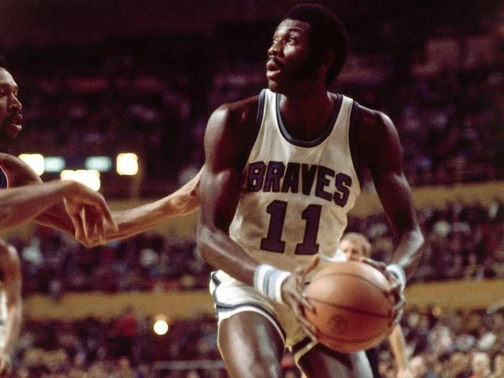 祖巴茨步麥卡杜后塵，快船中鋒開(kāi)啟連續(xù)三場(chǎng)20+輝煌篇章