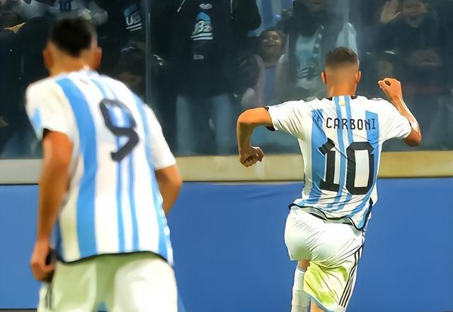 HWG翻車？博尼法斯體檢后返回德國，NBA轉會米蘭疑云重重