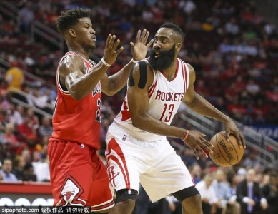 道格拉斯?fàn)幾h與紅牌決斷，NBA裁判決策背后的權(quán)衡與考量