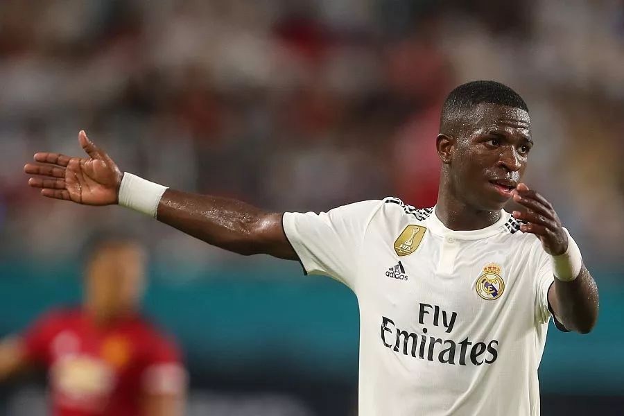 全新面貌迎金球獎(jiǎng)熱門維尼修斯，理發(fā)新發(fā)型背后的故事與期待