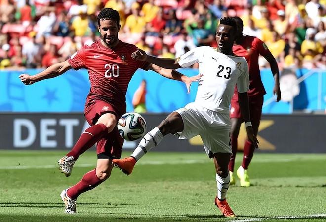 阿莫林瞄準(zhǔn)未來(lái)，聚焦長(zhǎng)遠(yuǎn)目標(biāo)，志在三年內(nèi)贏得英超冠軍