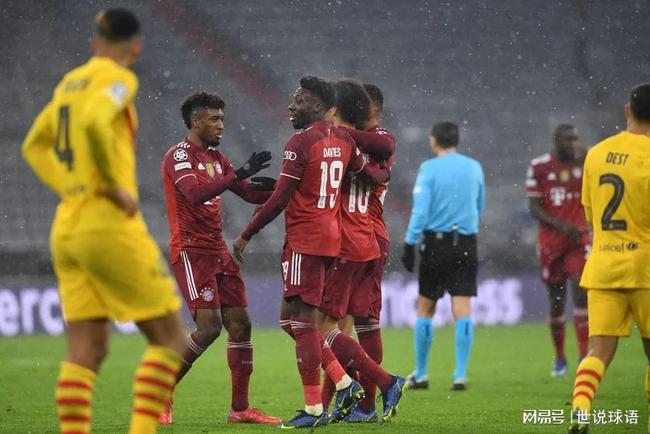 馬丁內(nèi)斯閃耀歐冠賽場，七次撲救鑄就傳奇，NBA風(fēng)采再現(xiàn)拜仁防線