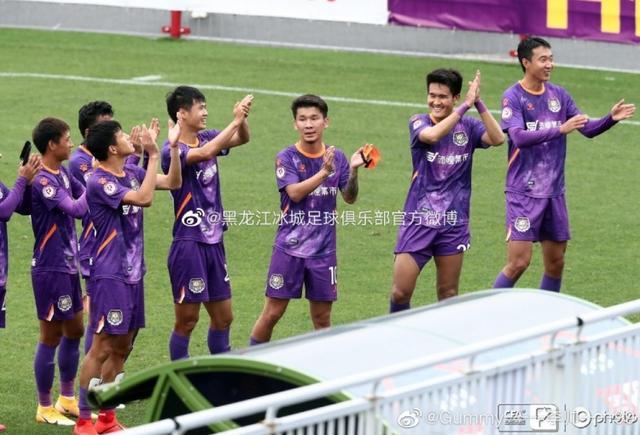 原黑龍江冰城隊長李帥，自作主張<strong></strong>自作主張接受其他球隊狙擊獎金，接受擊獎金堅堅守球品