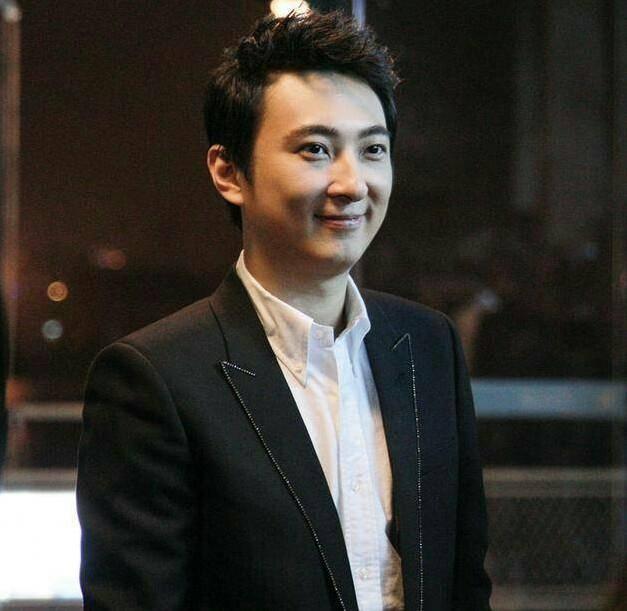 何猷君盛贊楊瀚森，年輕球員的楷模，激勵(lì)更多中國(guó)籃球新力量