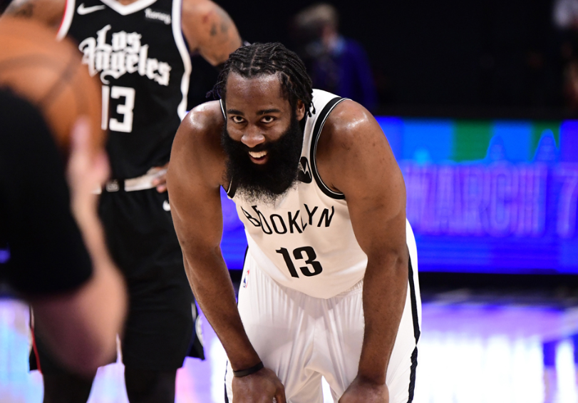 NBA今日紅黑榜，?；倏耸仔銈魃溟W耀紅榜，加扎尼加失誤致紅點登頂黑榜