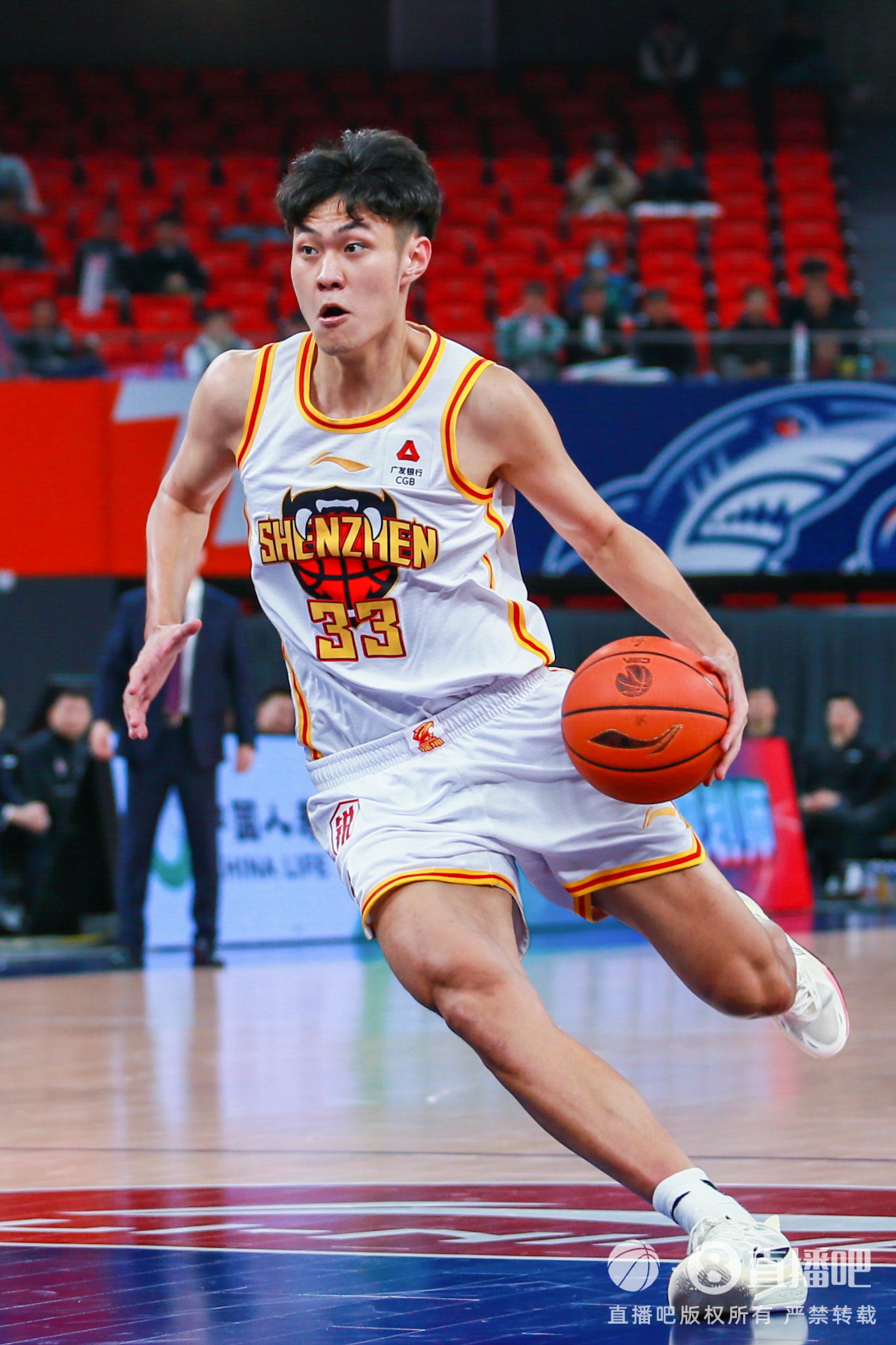 拿捏了！籃網(wǎng)野球場公開訓練，新星崔永熙成焦點之戰(zhàn)