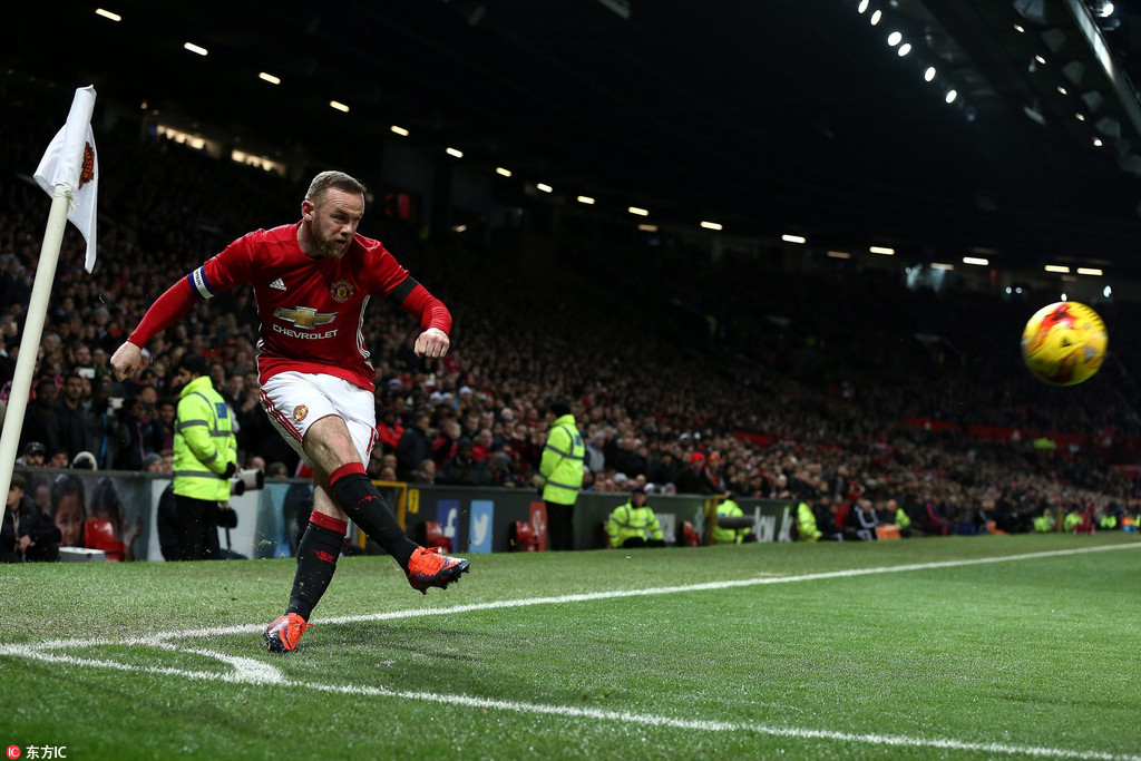 曼聯(lián)與西漢姆聯(lián)賽對(duì)決，射門盛宴上半場(chǎng)火熱呈現(xiàn)，八射閃耀球場(chǎng)！