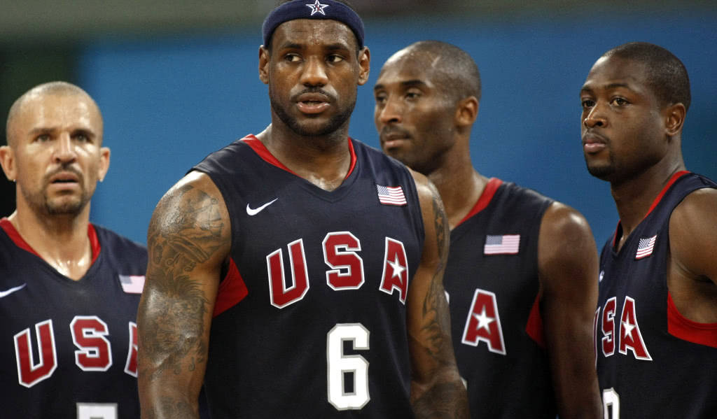 掘金隊(duì)媒體熱議，361°為約基奇打造的炫彩國(guó)家隊(duì)?wèi)?zhàn)靴，展現(xiàn)獨(dú)特魅力！