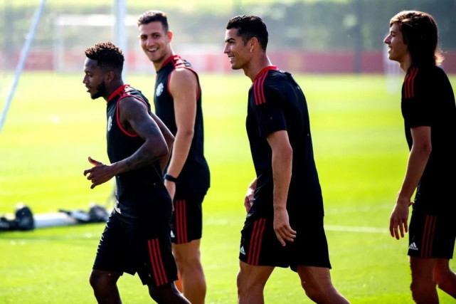 重磅！C羅抵達(dá)中國香港，沙特超級(jí)杯戰(zhàn)火重燃