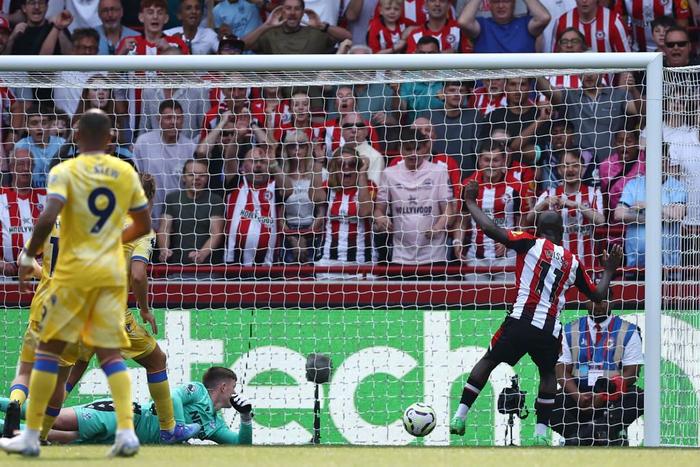 維薩落選布倫特福德英超名單，球員轉(zhuǎn)會(huì)風(fēng)波持續(xù)發(fā)酵