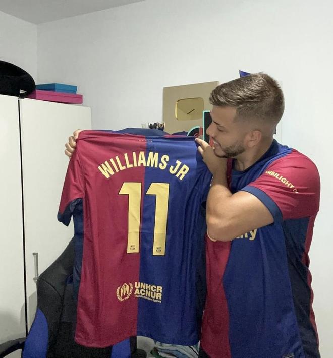 拉菲尼亞的獨(dú)特力量，球衣名字背后的尊重與努力