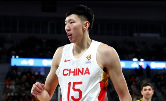 流言板熱議，中國男籃憾失亞洲杯冠軍，惜敗澳大利亞一分，勇奪賽事亞軍