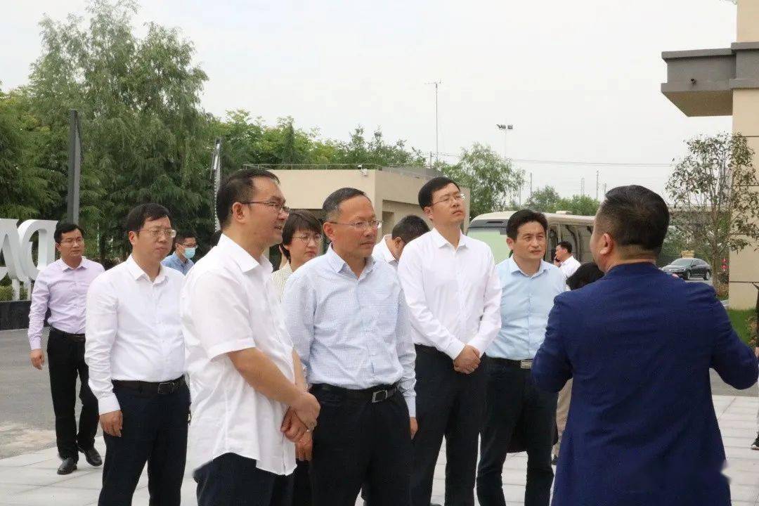 建議，上海申花俱樂部攜手中國東方航空開啟新一輪戰(zhàn)略合作之旅