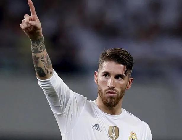 扎巴爾尼以近5710萬英鎊轉(zhuǎn)會(huì)費(fèi)加盟巴黎圣日耳曼，開啟五年新篇章