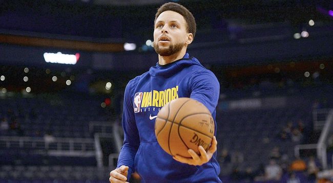 瘋狂球迷為庫里攀爬樹頂，NBA賽場外的獨(dú)特視角故事