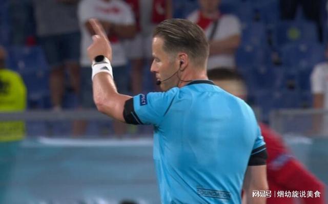 莫耶斯談爭議點球，判罰引發(fā)爭議，真的需要砍掉球員手臂嗎？