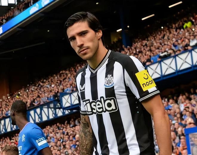 米蘭官方宣布佳夫轉(zhuǎn)會紐卡，贊賞他在效力期間展現(xiàn)的努力和職業(yè)精神