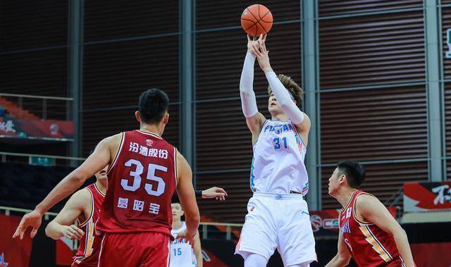 CBA常規(guī)賽，吉林六人得分上雙，齊心協(xié)力擊敗福建迎來(lái)首勝