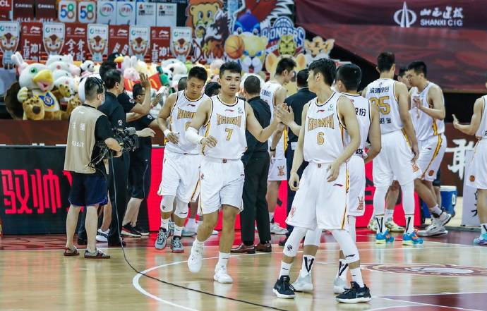 CBA常規(guī)賽，吉林六人得分上雙，齊心協(xié)力擊敗福建迎來(lái)首勝