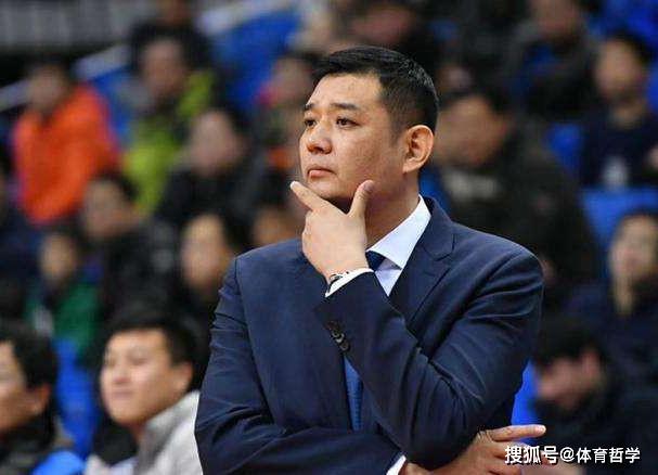 印尼主帥談中國(guó)男籃，三連敗之下仍顯實(shí)力，中印對(duì)決五五開