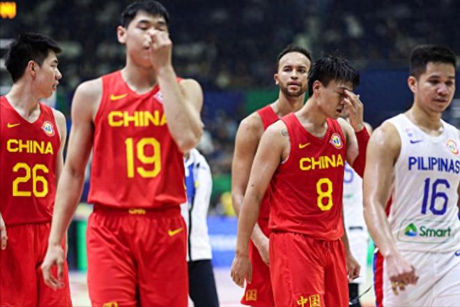 再見周琦，中國男籃新領(lǐng)袖嶄露頭角，57中44的官方認證