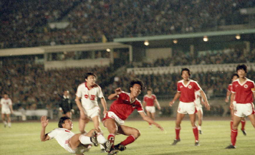 國足沖擊世界杯決賽再現(xiàn)緊張氛圍，期待重塑榮光