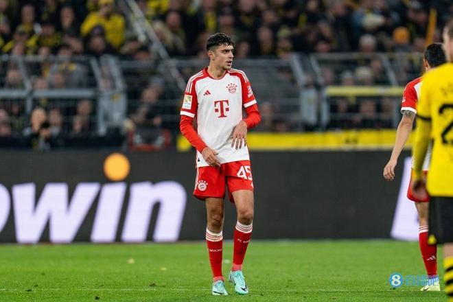 朝著復(fù)出邁進(jìn)！帕夫洛維奇參加拜仁今日熱身，重返賽場指日可待