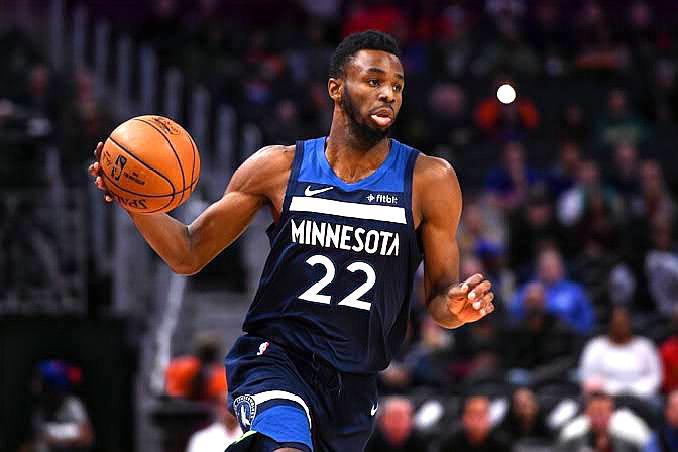 流言板熱議這球什么水平？自媒體重溫巴克利一防四經典戰(zhàn)役，傳奇再現！