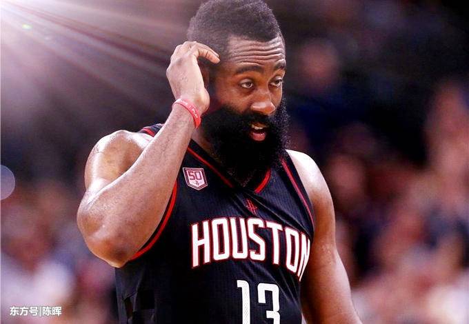 NBA熱議，巴克利對(duì)恩比德表達(dá)失望，奧尼爾質(zhì)疑聯(lián)盟身體對(duì)抗強(qiáng)度