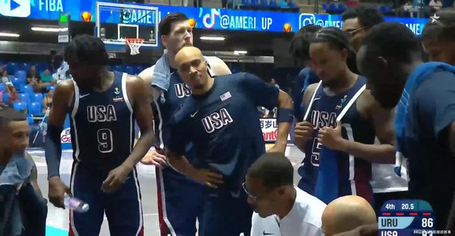 美國(guó)男籃閃耀美洲杯小組賽，以105分強(qiáng)勢(shì)開局，展現(xiàn)無敵戰(zhàn)力