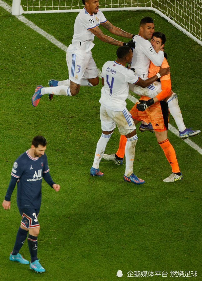 姆巴佩連續(xù)失良機(jī)！NBA賽場(chǎng)動(dòng)態(tài)熱議與反思