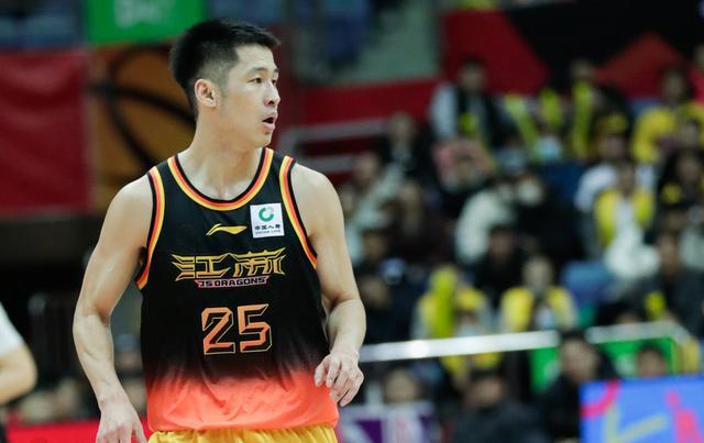 郭士強(qiáng)親臨現(xiàn)場觀戰(zhàn)韓國與關(guān)島對決，認(rèn)真筆記背后隱藏的戰(zhàn)略意圖