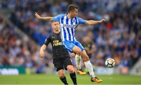 水晶宮主帥滿(mǎn)面愁容，成功背后的隱憂(yōu)，球隊(duì)未來(lái)的不確定性令人擔(dān)憂(yōu)