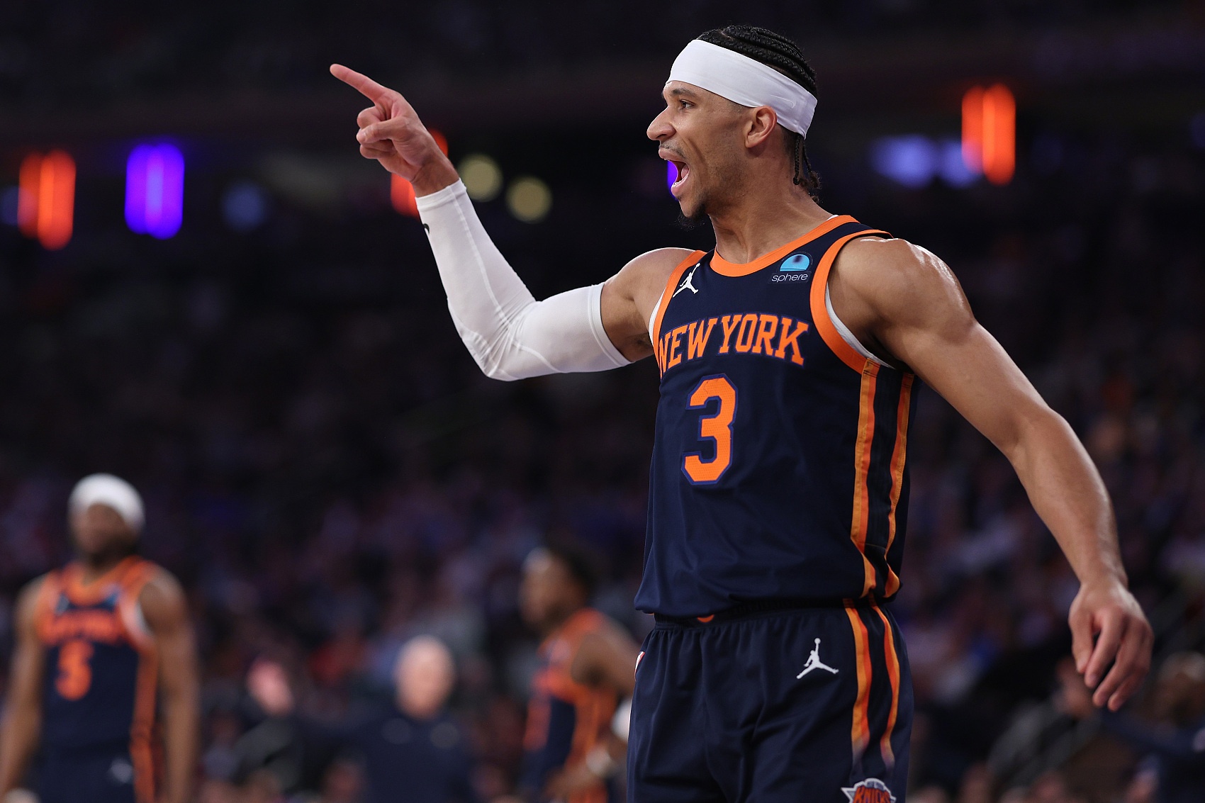 哈特展現(xiàn)全面實力，NBA流言板拼勁十足，獨得12分4籃板3助攻