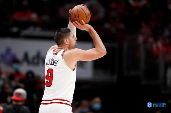 武切維奇內(nèi)線獨步天下，13中7驚艷全場，貢獻17分12板4助3斷