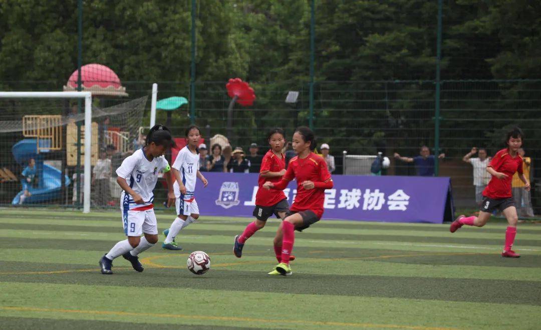 上海大師賽球童集訓(xùn)營啟幕，全方位考核選拔場邊精英，打造未來籃球新星