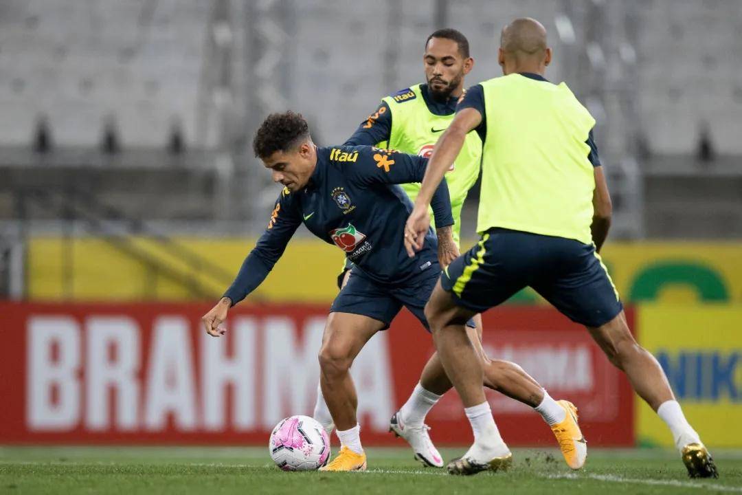 巴西世預(yù)賽決戰(zhàn)在即，歐洲效力的國腳缺席，面臨挑戰(zhàn)與玻利維亞一決勝負(fù)