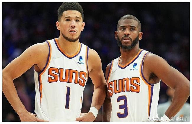 NBA賽場新篇章，費(fèi)城76人隊(duì)揭幕以NBA杯為主題的全新賽季地板