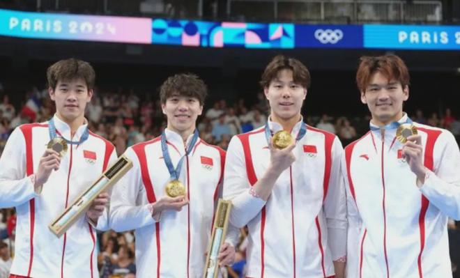 慶?；@球新星付豪的28歲生日，愿他前程似錦！