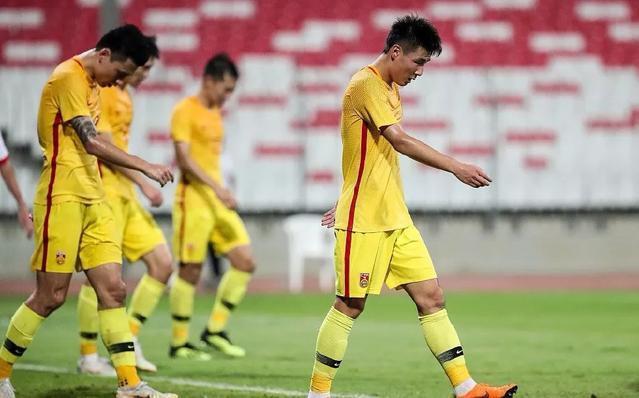 馬德興點(diǎn)評國少U16，速度與節(jié)奏缺失，應(yīng)向巴林學(xué)習(xí)松弛感