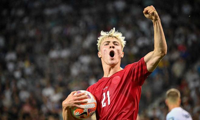 霍伊倫加盟那不勒斯，條件強制買斷與出場進球掛鉤的新篇章