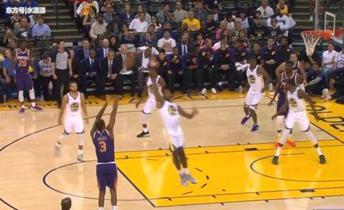 閃耀NBA賽場(chǎng)，多諾萬(wàn)·米切爾獨(dú)攬19分2籃板5助攻，引領(lǐng)球隊(duì)勝利流言板