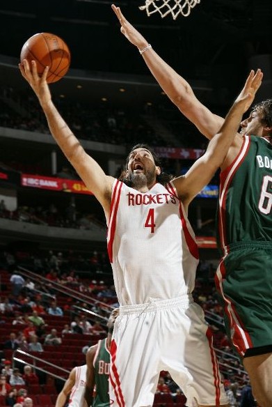 余嘉豪大號兩雙驚艷全場，NBA賽場上的得分狂潮與統(tǒng)治力展現