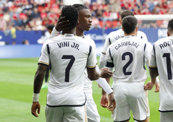 皇馬讓二追四，維尼修斯梅開二度，長途奔襲與破門之藝術(shù)