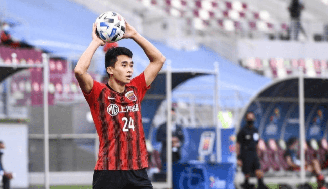 樹挪死人挪活！曼城雞肋加盟新東家后徹底爆發(fā)，瓜帥用人策略需深刻反思