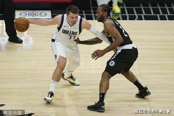 東契奇接近三雙表現(xiàn)引熱議，三節(jié)低效仍顯巨星本色