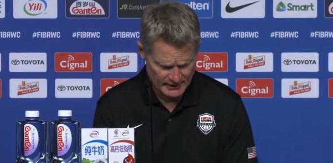 狄龍，申京的空位三分投射將引領他邁向全新籃球?qū)哟?></p><h2>申京與狄龍的潛力組合</h2><p>狄龍作為球隊的一名核心球員，擁有出色的防守和進攻能力，他與申京之間的默契配合將為球隊帶來強大的戰(zhàn)斗力，當申京能夠命中空位三分球時，他將與狄龍形成更加默契的搭檔關(guān)系，為球隊創(chuàng)造更多的得分機會。</p><h2>申京技能提升帶來的變化</h2><p>申京如果能夠提升他的空位三分投射能力，將使他成為一名更加全面的球員，這將使他在場上擁有更多的自由度，為球隊創(chuàng)造更多的進攻空間，他的投籃能力還將增強球隊的戰(zhàn)術(shù)多樣性，使對手更加難以防守。</p><h2>球隊戰(zhàn)術(shù)層面的影響</h2><p>申京的空位三分投射能力對火箭隊的戰(zhàn)術(shù)體系將產(chǎn)生積極的影響，球隊將能夠利用他的投籃能力制造出更多的進攻機會，并為他設計更多有針對性的戰(zhàn)術(shù)，這將使火箭隊在比賽中更具競爭力，并提升球隊的整體實力。</p><h2>球迷和媒體的期待</h2><p>當申京展現(xiàn)出空位三分投射能力時，他將成為球迷和媒體關(guān)注的焦點，球迷們將期待他能夠在比賽中為球隊帶來驚喜，而媒體將密切關(guān)注他的表現(xiàn)和評價，這將為申京提供更大的動力，激勵他在未來的比賽中繼續(xù)努力。</p><p>申京的空位三分投射能力將使他成為一名更加全面的球員，并為火箭隊帶來更大的競爭力，當申京能夠命中空位三分球時，他將與狄龍形成默契的搭檔關(guān)系，為球隊創(chuàng)造更多的進攻機會，球迷和媒體對申京的期待將激勵他繼續(xù)努力，為球隊帶來榮譽，讓我們共同期待申京在未來的比賽中展現(xiàn)出更加出色的表現(xiàn)。</p><p>在籃球這個充滿競爭和變化的舞臺上，球員的技能提升和球隊戰(zhàn)術(shù)的演變都是必不可少的，申京作為火箭隊的一名年輕球員，他的成長和進步對于球隊來說至關(guān)重要，當申京展現(xiàn)出更加出色的空位三分投射能力時，他將為火箭隊帶來更大的競爭力，并為球迷帶來無盡的驚喜。</p>      <div   id=