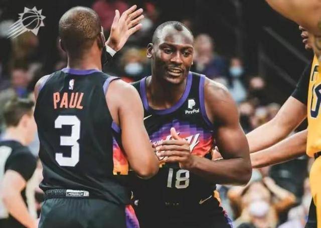 火箭雙塔閃耀TA中鋒榜單，申京穩(wěn)坐第八，亞當(dāng)斯躍居第三十八