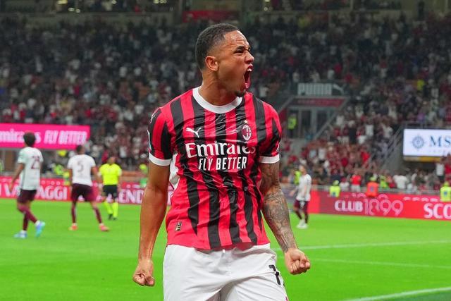 利茲聯(lián)有意米蘭前鋒奧卡福，俱樂部間談判尚未啟動