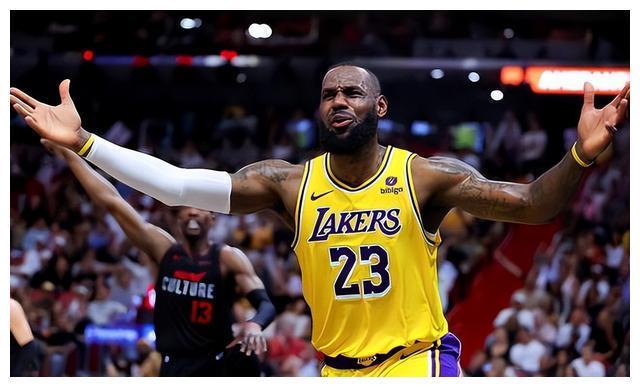 布朗尼抓住有限機(jī)會展現(xiàn)潛力，半場七分三籃板一蓋帽閃耀NBA賽場